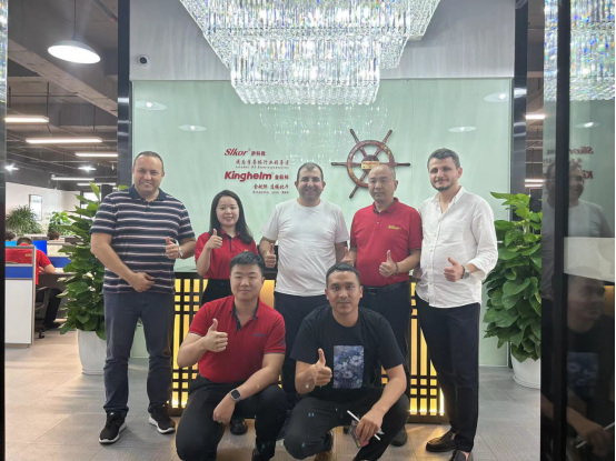 土耳其代理商PE公司到访乐虎游戏微，共同推动“Slkor”品牌挺入欧亚大陆